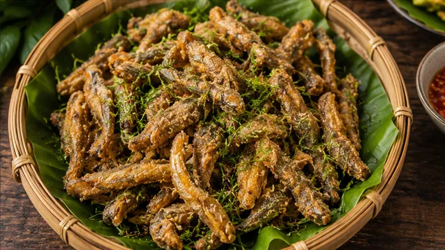 Cá suối chiên giòn
